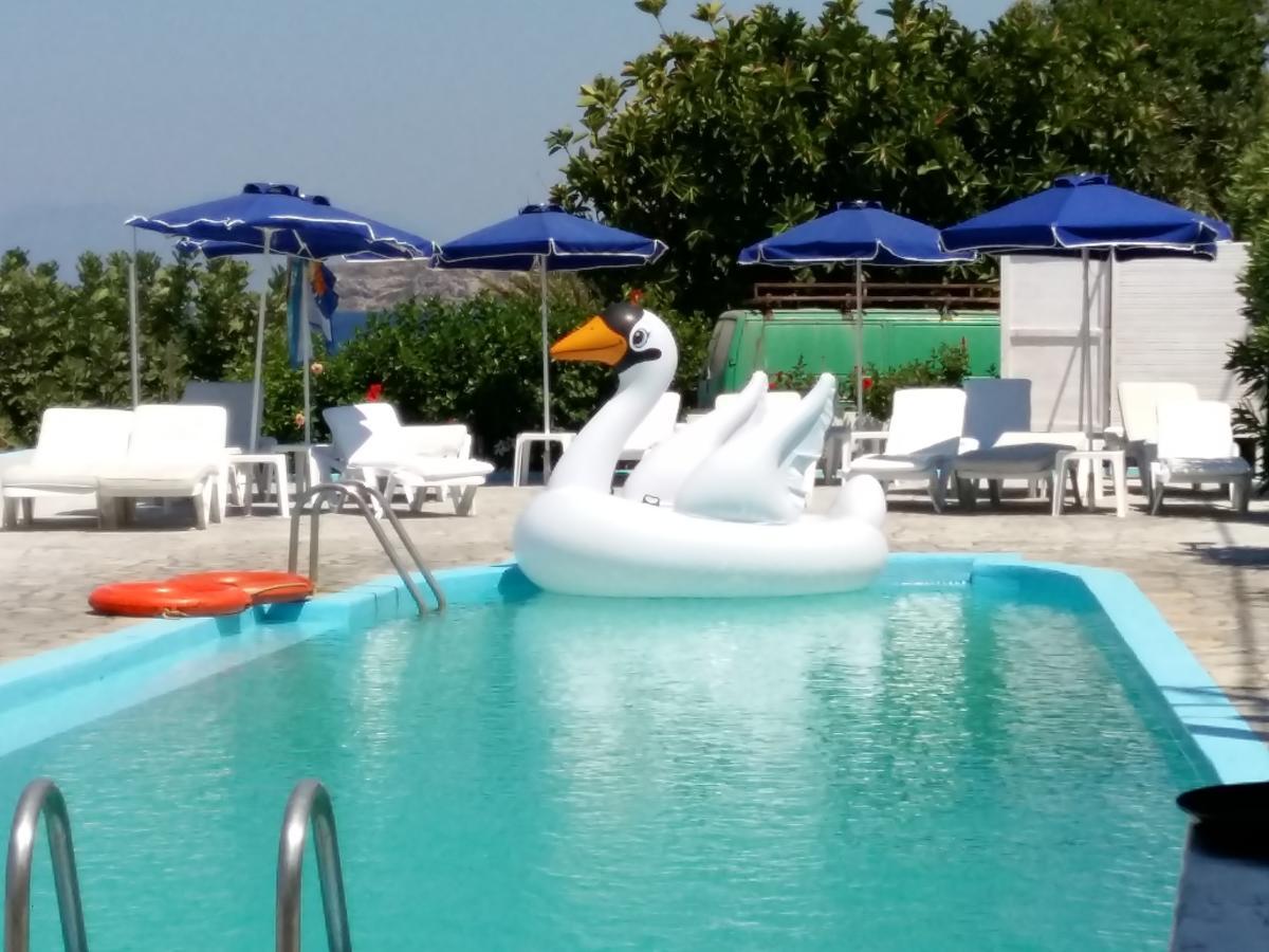 Haritos Hotel - Geothermal Hot Swimming Pool Mandrákion المظهر الخارجي الصورة